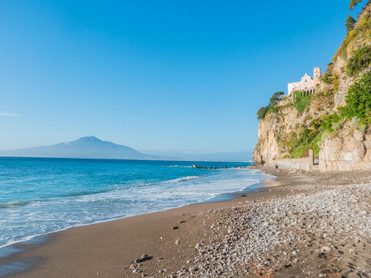Quintessenza - Sorrento Coast Rentroom Vico Equense Kültér fotó